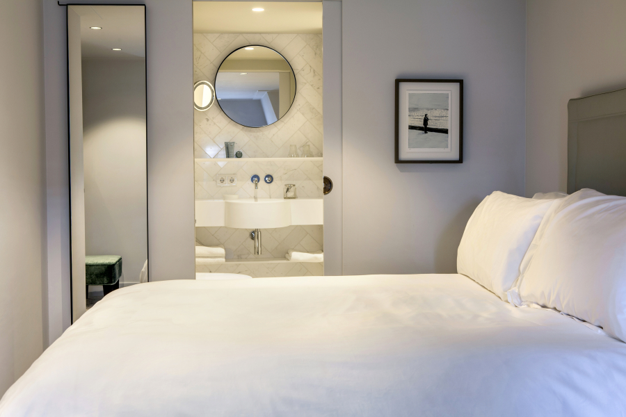 Kondor Wessels Amsterdam - Hotel Pillows Anna van den Vondelstraat - 011